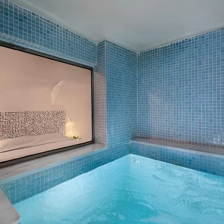 Armeni Luxury Aparthotel Oia