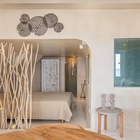 Armeni Luxury Aparthotel Oia
